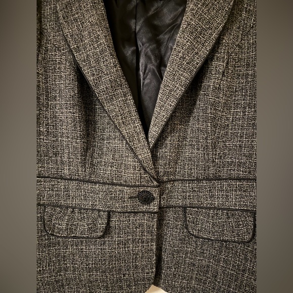 💜Charlotte Russe Women’s short-sleeve tweed black/white/gray colorway.Size:Large - Picture 4 of 7